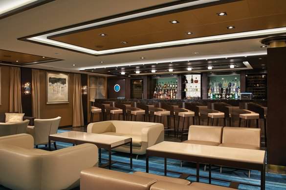 NCL Norwegian Escape The Haven Lounge 2.jpeg